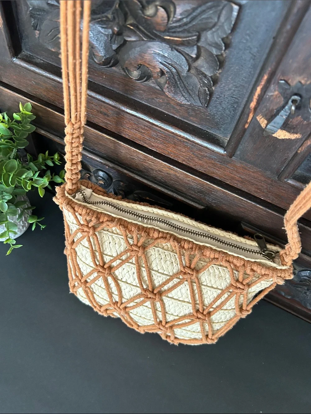 Universal Thread Beige Straw Crossbody with Tan Macramé Overlay